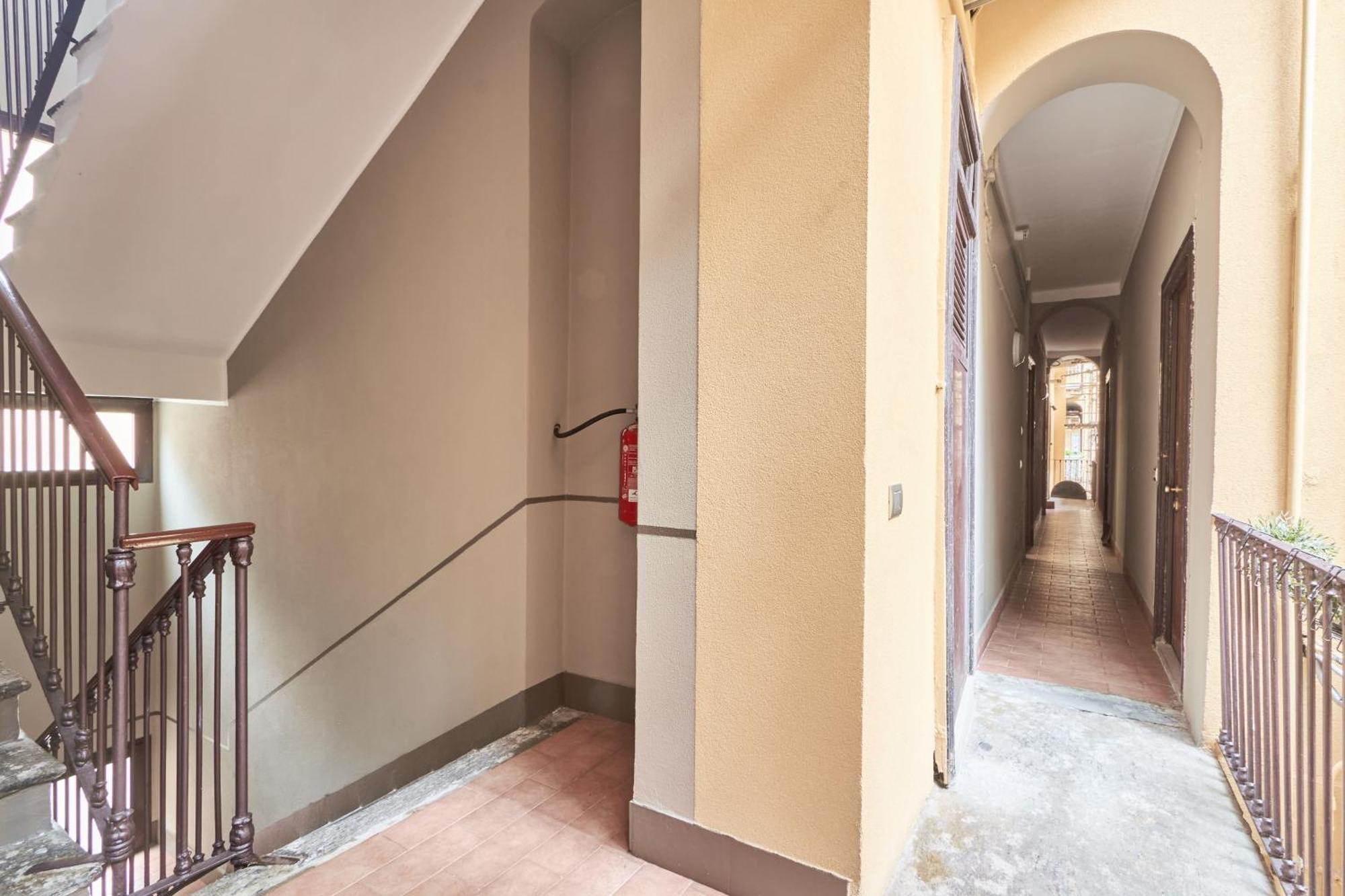 Elegante Appartamento Minimal Dai Tocchi Botanici ميلان المظهر الخارجي الصورة
