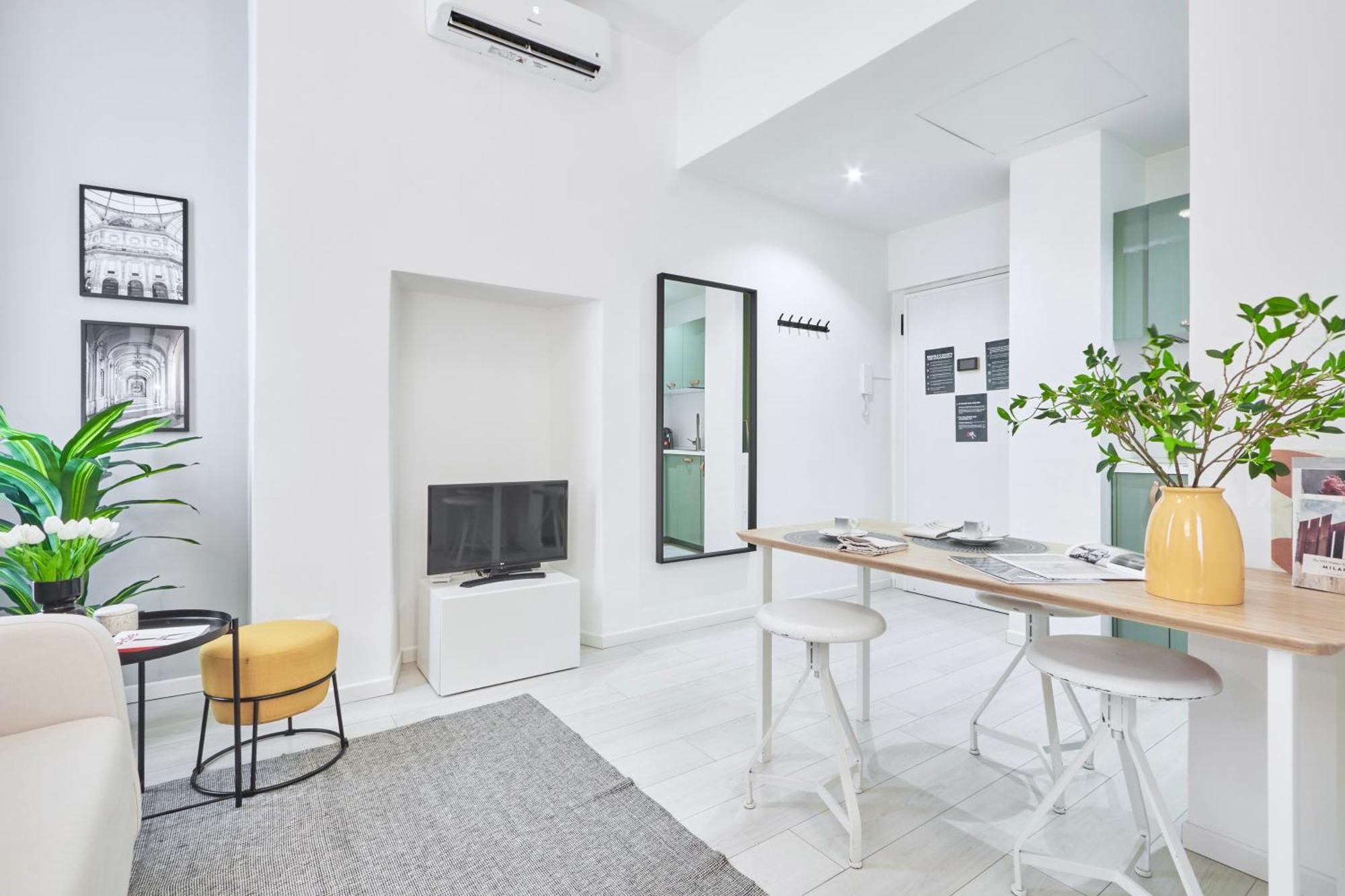Elegante Appartamento Minimal Dai Tocchi Botanici ميلان المظهر الخارجي الصورة